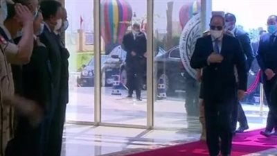 السيسي يفتتح مشروعات الإنتاج الحيواني والألبان والمجازر الآلية في مدينة السادات بالمنوفية | بث مباشر