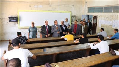 رئيس جامعة الأزهر يشيد بمستوى الانضباط داخل لجان الامتحانات