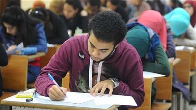 تُعقد بنظام الأوبن بوك.. أبرز المعلومات عن امتحانات الثانوية العامة قبل انطلاقها | بث مباشر