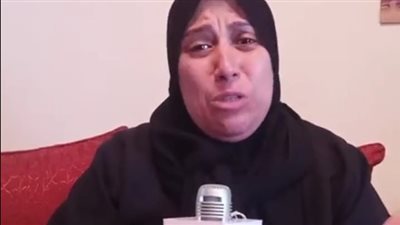 بث مباشر | سائق ميكروباص يدهس طالب جامعي بدار السلام.. ووالدة الضحية: قاله هجيبك تحت العجل