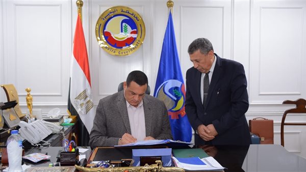 محافظ البحيرة يعتمد