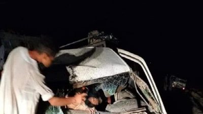 مصرع شخص وإصابة 9 آخرين في حادث تصادم سيارتين بطريق إدفو مرسى علم