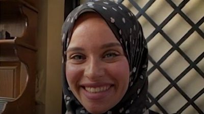 أصدقاء الطالبة سارة خالد يكشفون تفاصيل جديدة في واقعة العثور على جثمانها أسفل شقتها بـ مصر الجديدة | فيديو 