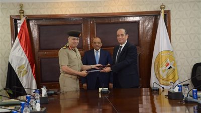 وزير التنمية المحلية يشهد توقيع بروتوكول تعاون للاستفادة من خدمات الشبكة الوطنية للطوارئ