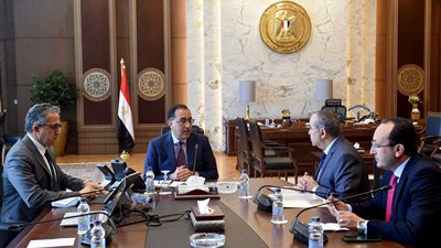 مدبولي: الدولة تتبنى كل الإجراءات الممكنة لزيادة السياحة الوافدة