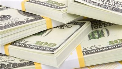 حاولوا غسل 25 مليون جنيه.. التحقيق مع 3 أشخاص بتهمة الإتجار في النقد الأجنبي