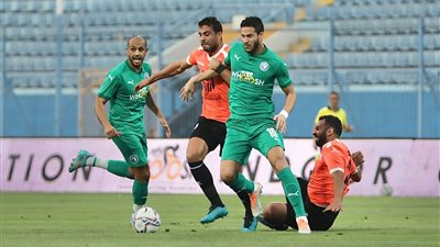 التعادل الإيجابي يحسم ودية بيراميدز والبنك الأهلي | صور