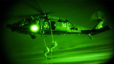 بعد تحريك حاملة الطائرات.. قوات أمريكية خاصة تصل إلى إسرائيل 