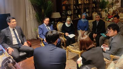 المالية: الانفتاح على التجارب العالمية في تطوير وميكنة المنظومة الجمركية