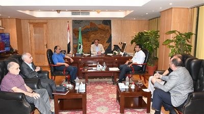 محافظ الفيوم يوجه بتكثيف عمل اللجان الفنية للانتهاء من كافة طلبات التصالح المقدمة