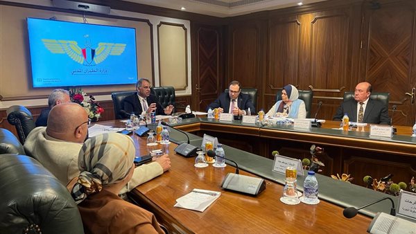 وزير الطيران المدني