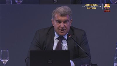 لابورتا: محظوظ لمعرفة بيكيه.. وعلى برشلونة تنظيم وداعية تليق بميسي