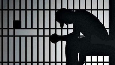  حبس عاطل متهم بالاتجار في المخدرات وحيازة أسلحة بيضاء بالقليوبية