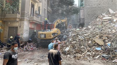  جهات التحقيق تصرح بدفن جثث ضحايا عقار الوايلي المنهار