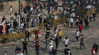 احتجاجات عنيفة في الهند ضد نظام التجنيد العسكري الجديد | فيديو