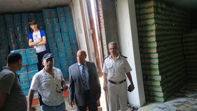 ضبط 11 طنا و503 كيلو جرام مواد غذائية مجهولة المصدر بالإسماعيلية