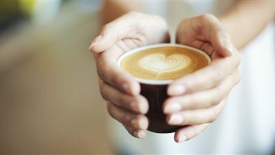 يسبب صعوبة في النوم.. دراسة تكشف مخاطر الإفراط في الكافيين 