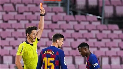 خوسيه لويس مونييرا.. قاضي قمة الأهلي والزمالك العاشق للبطاقات الصفراء