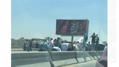 انقلاب سيارة ميكروباص أعلى محور 26 يوليو |فيديو 