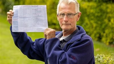 عيادة ترفض تبرع عجوز بريطاني بالدم بعد اعتراضه على سؤال: هل انت حامل؟ 