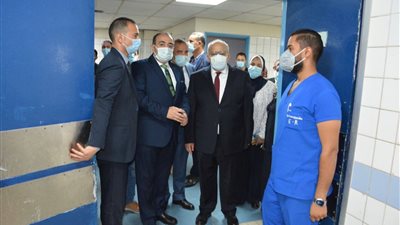 الخشت: تشكيل لجنة فنية لوضع خطة شاملة لتطوير مستشفى قصر العيني الفرنساوي
