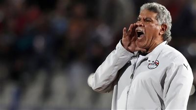 حسن شحاتة: صلاح لم يقدم شيئًا للمنتخب.. ولو اتكلمت عما يحدث بالكرة المصرية هغلط في ناس كتير