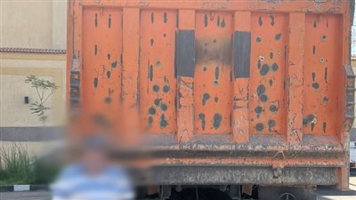 يسير عكس الاتجاه بسرعة جنونية.. القبض على سائق سيارة نقل دون لوحات معدنية بمدينة نصر