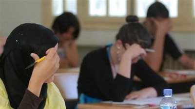 اليوم.. يؤدي طلاب الثانوية العامة بالقليوبية امتحان مادتي الاقتصاد والإحصاء 