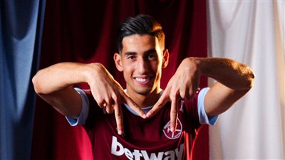 نايف أكرد يوضح تفاصيل تعرضه لاعتداء في مطار مارينيان ويطمئن جماهيره