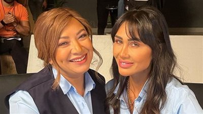 إنجي كيوان تنشر صورًا من كواليس الجزء الثاني لمسلسل الوضع مستقر 