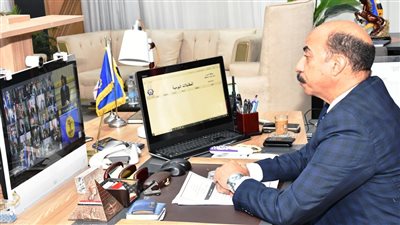 محافظ أسوان: إنشاء 27 موقف سيرفيس وأسواق حضارية