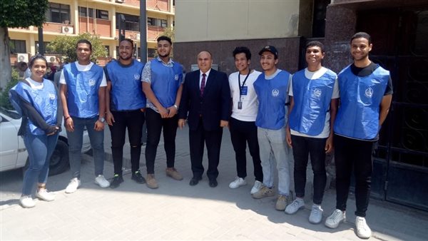 طلاب جامعة عين شمس