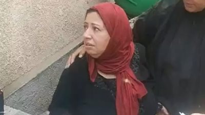 والدة نيرة أشرف طالبة جامعة المنصورة من أمام قبرها: هعيش إزاي دلوقتي من غيرك يا قلبي | بث مباشر