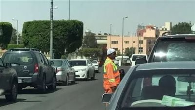 ضبط مجموعة من المواطنين يرتدون زي عُمال نظافة للتسول بالمعادي 