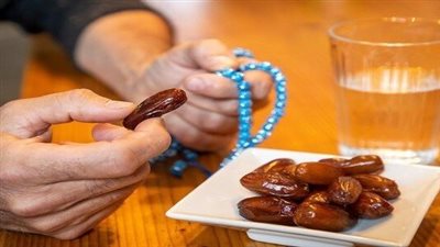 دعاء فطور يوم عرفة.. أفضل 10 أدعية جامعة تقال قبل المغرب 