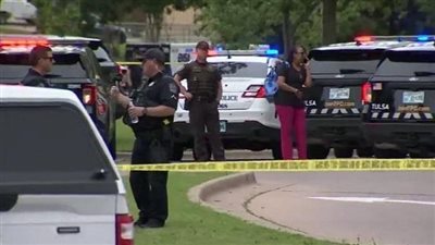 سائق سيارة يدهس مُسنًّا ويصيب 4 آخرين أثناء هروبه من الشرطة بنيويورك