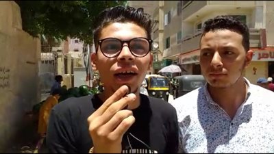 تباين آراء طلاب الثانوية العامة حول امتحان اللغة العربية بسوهاج | صور