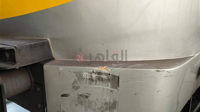 خبط في الباب.. اصطدام قطار مترو الأنفاق داخل ورشة العباسية بالخط الثالث | صور 
