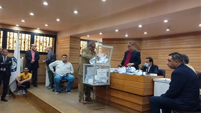 حسن شحاتة رئيسا للاتحاد العام لنقابات عمال مصر بـ 245 صوتا