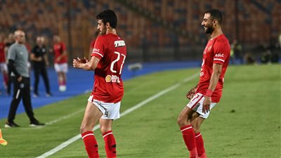 على أنغام سطلانة.. جمهور الأهلي يحتفل بهدف طاهر محمد طاهر في شباك حرس الحدود 