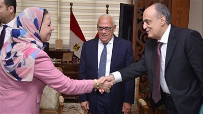 محافظ بورسعيد يستقبل لجنة المشروعات المتوسطة والصغيرة بمجلس النواب | صور 