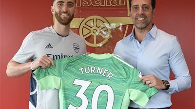 رسميًا.. أرسنال يعلن التعاقد مع الحارس الأمريكي مات تيرنر