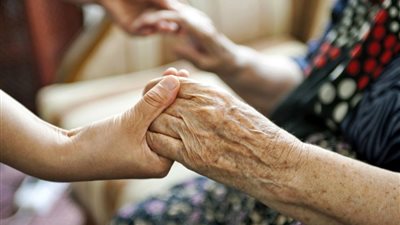 دراسة جديدة تكشف كيف يؤثر التواضع الفكري على القرارات الأخلاقية 