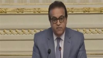 خالد عبد الغفار يوجه بسرعة صرف المستحقات المالية للمتعاقدين بمستشفى الضبعة