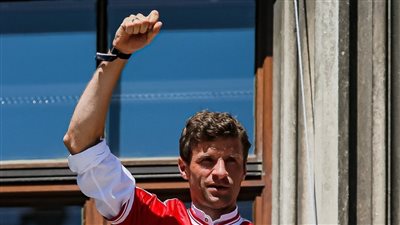 مولر يتفوق على ليفاندوفسكي ويحصد جائزة الأفضل في بايرن ميونخ بتصويت الجمهور