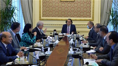 مدبولي يتابع الموقف التنفيذي للمشروعات الجاري تنفيذها بـ شرم الشيخ استعدادًا لـ COP27