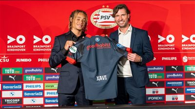 رسميًا.. أيندهوفن الهولندي يعلن التعاقد مع تشافي سيمونز من باريس سان جيرمان