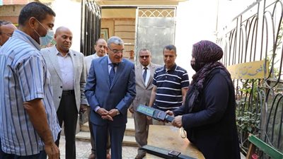 محافظ المنيا يتابع انتظام سير امتحانات الثانوية العامة بعدد من اللجان