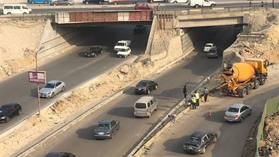 إغلاق نفق كارفور المعادي في الاتجاهين لإزالة برج وأسلاك الضغط العالي