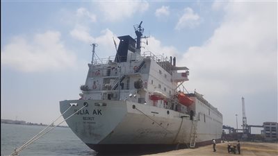 مع اقتراب عيد الأضحى.. ميناء غرب بورسعيد يستقبل 4360 رأس ماشية حية | صور 